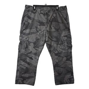 Wrangler Originals Cargo Pants Mens 38x26 Gray/black Camouflage Hemmed